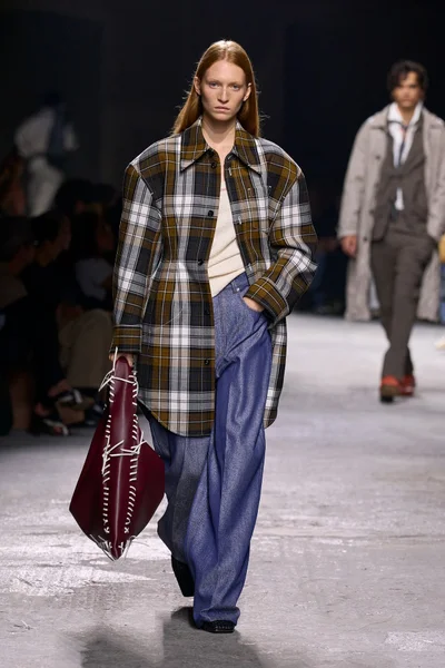 Look 31